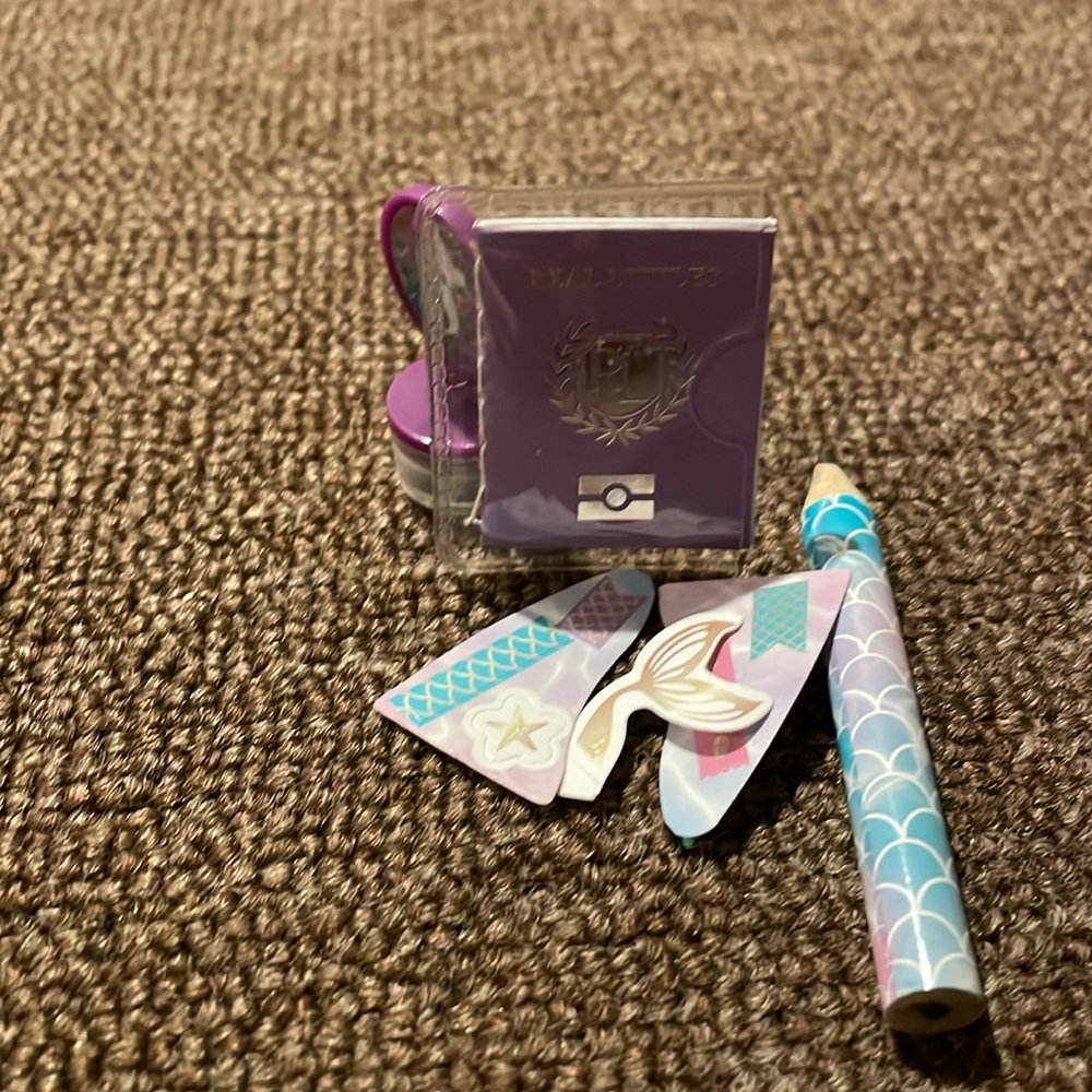 Real Littles Mini Notebook-mermaid theme - Picture 2 of 6